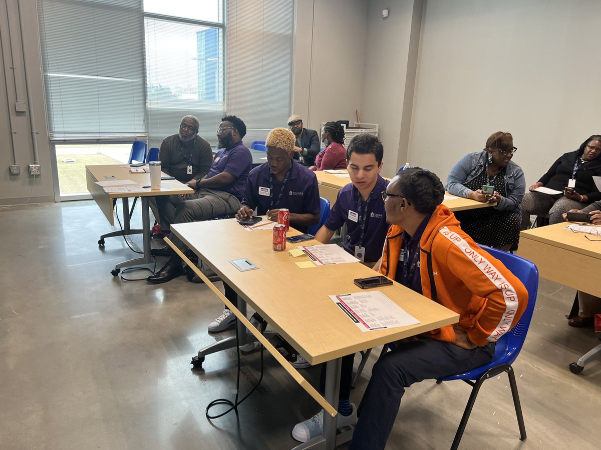 The #Premier100 Conference was phenomenal and needed. I presented alongside w/<a href="/BrianLHeyward/">Brian Heyward</a>, cheered on my husband <a href="/cqking/">Craig Q. King, NBCT</a>, and was inspired by the words of <a href="/PrincipalKafele/">Principal Kafele</a> &amp; <a href="/DrDJSpeaks/">Darrell Johnson</a>! Excellent work <a href="/Premier100_R2/">The Premier 100</a> team!