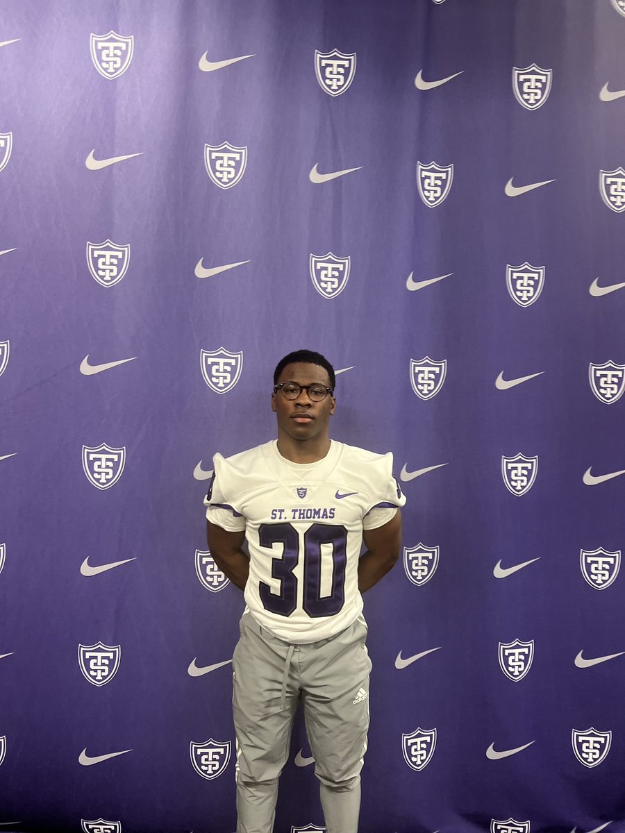 Alonzo Manning (@alonzo_manning9) on Twitter photo Thank you @Coach_WatkinsST for having me out at <a href="/UST_Football/">St. Thomas Football</a> for junior day! I had a blast and can’t wait to be back on campus! Thank you @Coach_WatkinsST for having me out at <a href="/UST_Football/">St. Thomas Football</a> for junior day! I had a blast and can’t wait to be back on campus!