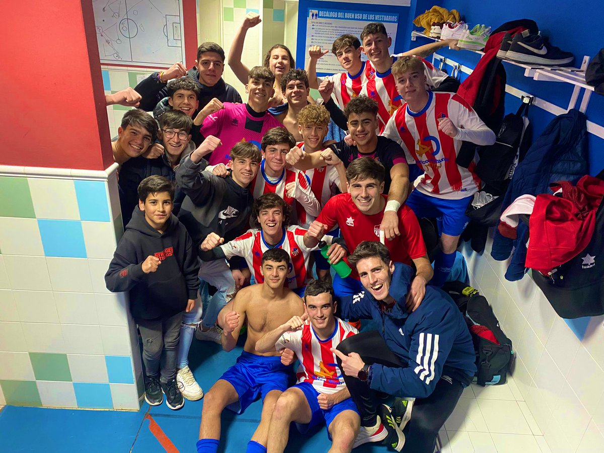 CanteraUDMCF's tweet photo. 📸🍍¡𝗟𝗔 𝗙𝗢𝗧𝗢!

🏆3ª ANDALUZA JUVENIL

2️⃣1️⃣Jornada

⚽️ #UDMorónCF 2 🆚 0 #UPViso

😊No deja de ser 3 puntos aunque sea ante el líder, pero que PARTIDAZO se habéis marcado, sin dar opción al rival ¡ENORABUENA!💪🏽👏🏽

🏆#3ªAndaluzaJUVENIL

🙌🏽🇹🇭⚽️ #QueremosMás
❤️🤍💙#VamosMiMorón https://t.co/kZsmZQPevK