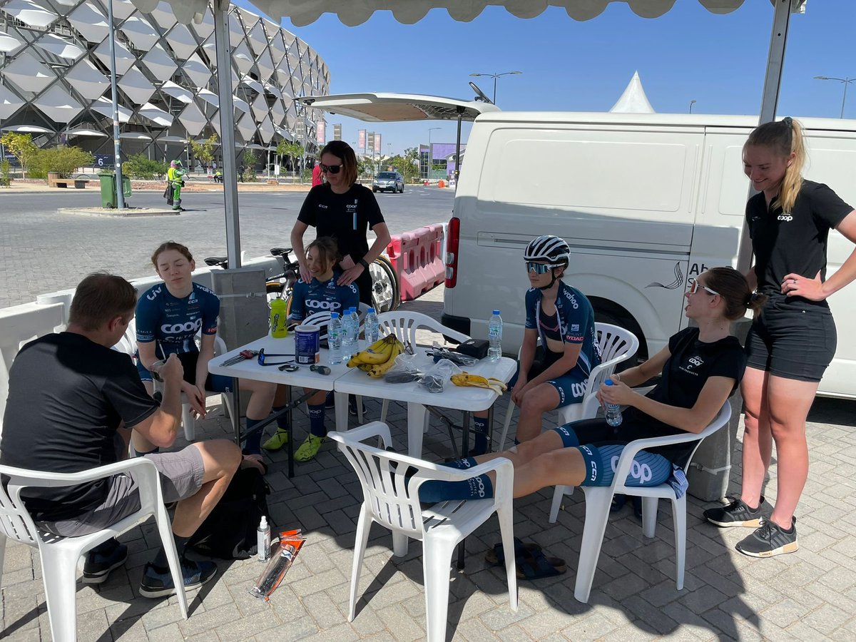 Racing in 4 continents this weekend;
RSA 🇿🇦 <a href="/kerry_jonker/">Kerry Jonker</a> 5th in ITT
NZL 🇳🇿 Georgia Danford 6th in RR
ESP 🇪🇸 <a href="/sylvie_swinkels/">Sylvie Swinkels</a> 10th <a href="/JessRoberts_99/">Jess Roberts</a> 16th #ClasicaAlmeriaWE23 
UAE 🇦🇪 <a href="/HoleMohr/">Mari Hole Mohr</a> 25th @indiagrangier 33d #UAETourWomen