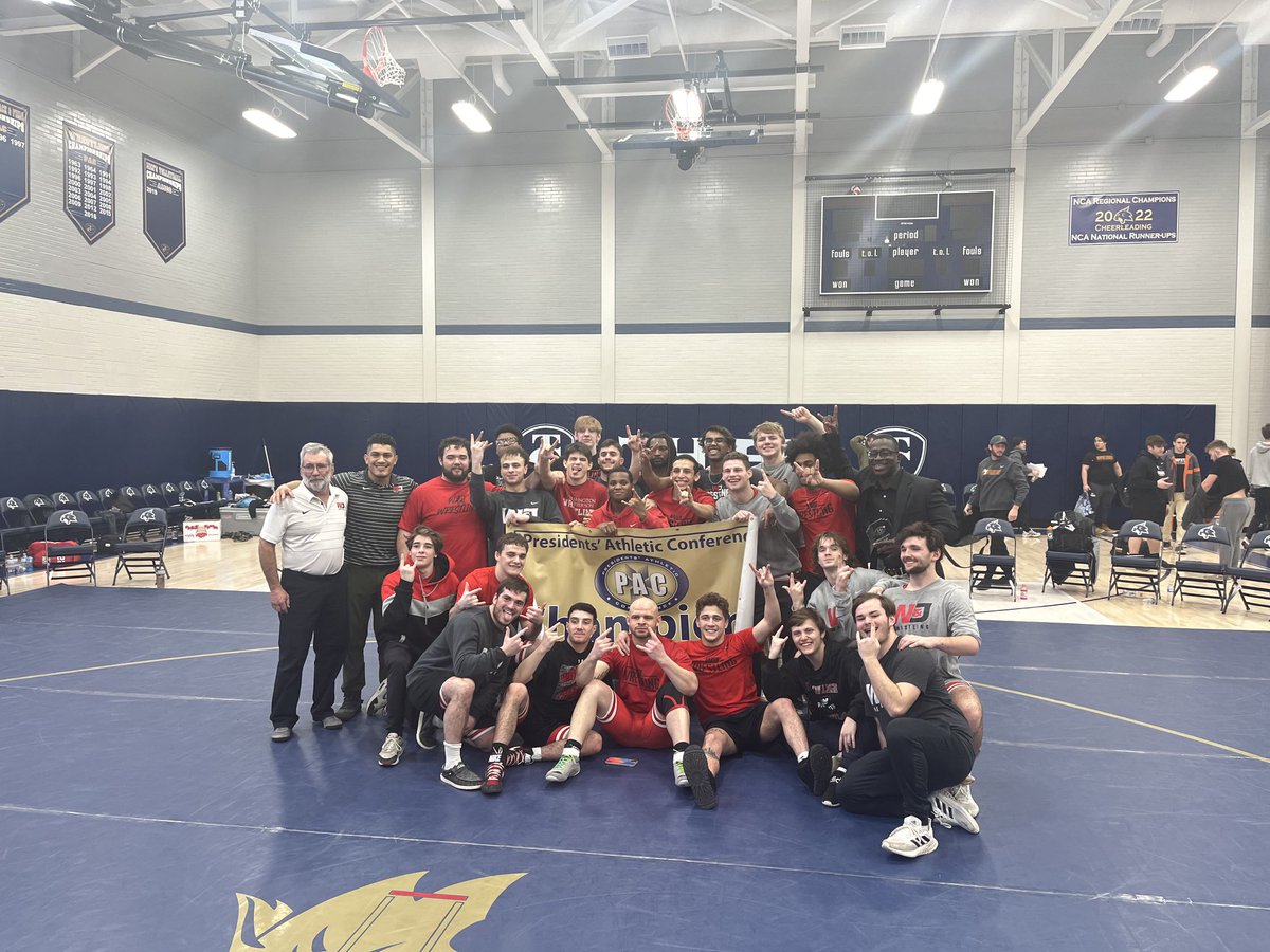 david_marko72's tweet photo. Congratulations ⁦@loganmarko44⁩ ⁦@WJWrestling⁩ !  Logan won the PAC championship at 165lbs, the Sportsmanship Award and the team was PAC Champions! https://t.co/L4aMM1haWh