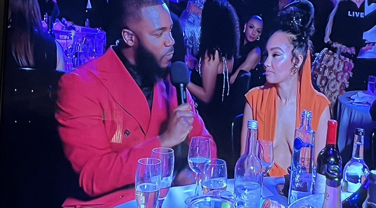 wegotsynergy's tweet photo. SCREAMING SHE JUST SAID WE CAN EXPECT MUSIC THIS YEAR https://t.co/1kduSC5xDo