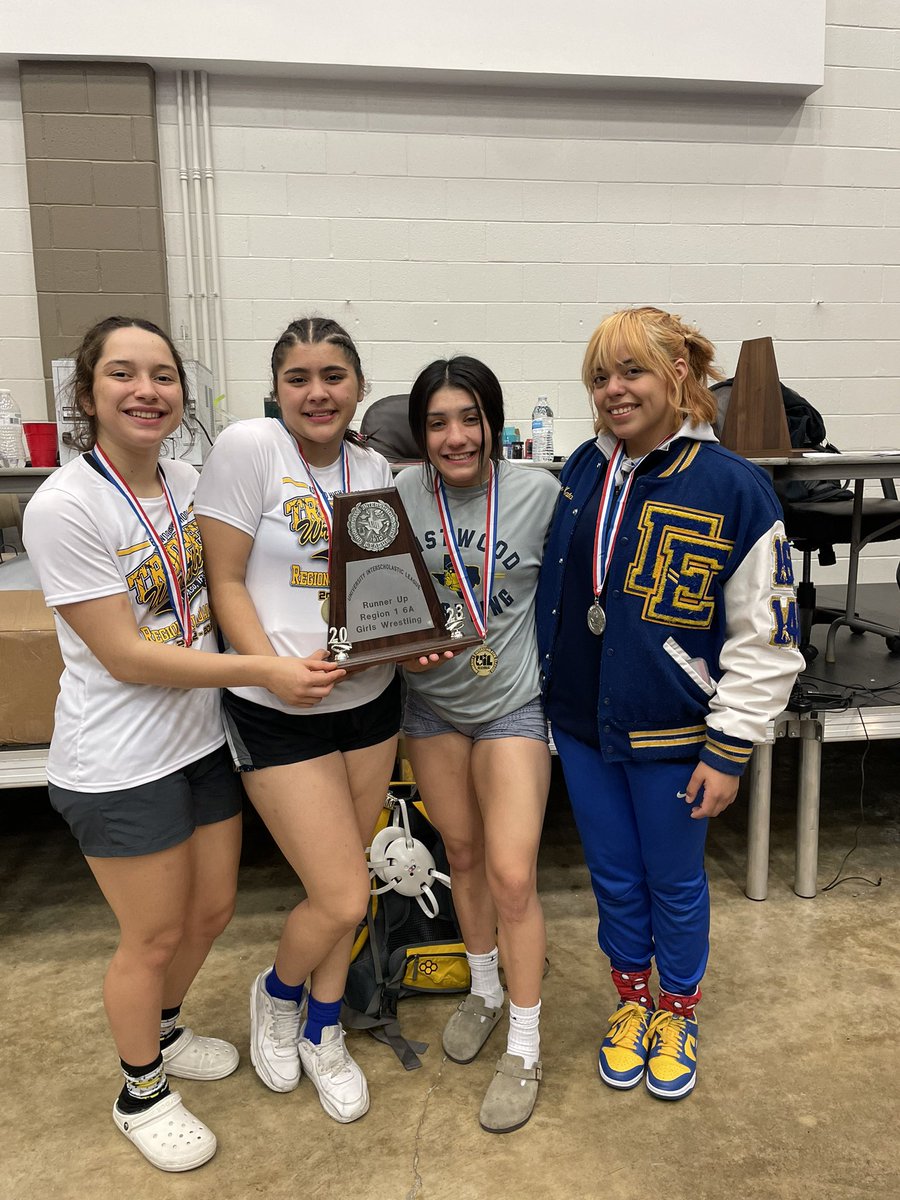 Next up STATE➡️

State Bound:
120 - Alexis Montes 1st
138 - Paulina Butler 1st
152 - Daniela Romo 1st 
165 - Jadine Mata 2nd