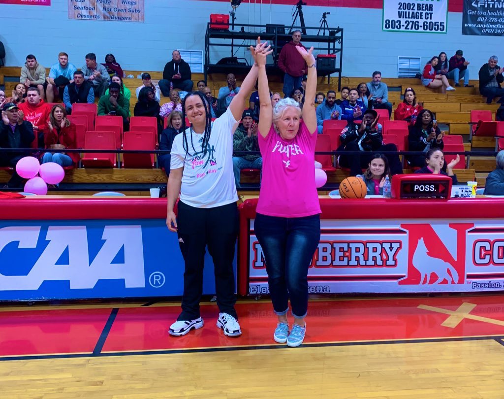 newberry_wbb's tweet photo. Sandy is the mom of assist. coach,Coco Leung. She is a retired nurse and Air Force vet. 5 months after being diagnosed with breast cancer, SHE BEAT IT! She attributes her victory to awareness initiatives like todays #Play4Kay game! Make sure to donate today 💓🏀 #KayYowFoundation https://t.co/YiuSg5mGXu