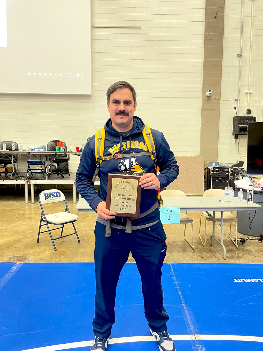 Congrats to our very own Coach Douglas for being awarded Region 1-6A Girls Coach of the Year👏🏼🤩