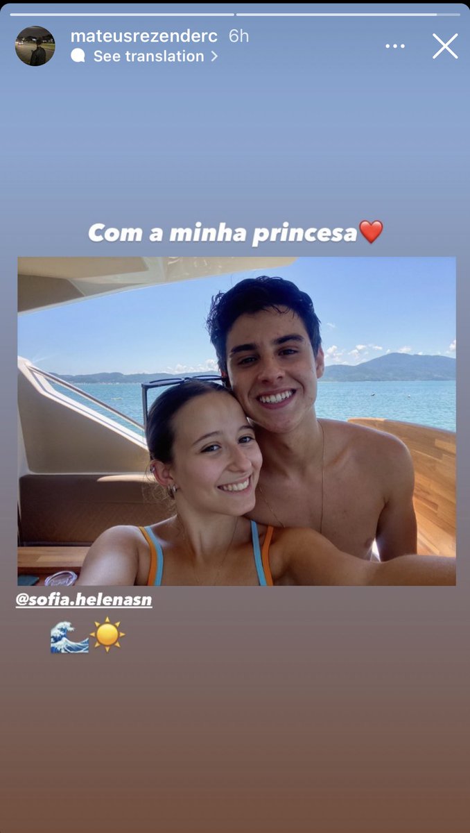 asromanticos_'s tweet photo. URGENTE 🚨 🚨🚨

Atleta Mateus Rezende DESFALCA time dos românticos para passar fim de semana com a namorada em iate de luxo.

Diretoria diz estar orgulhosa do Zagueiro número 8. https://t.co/npvIDrKSRh