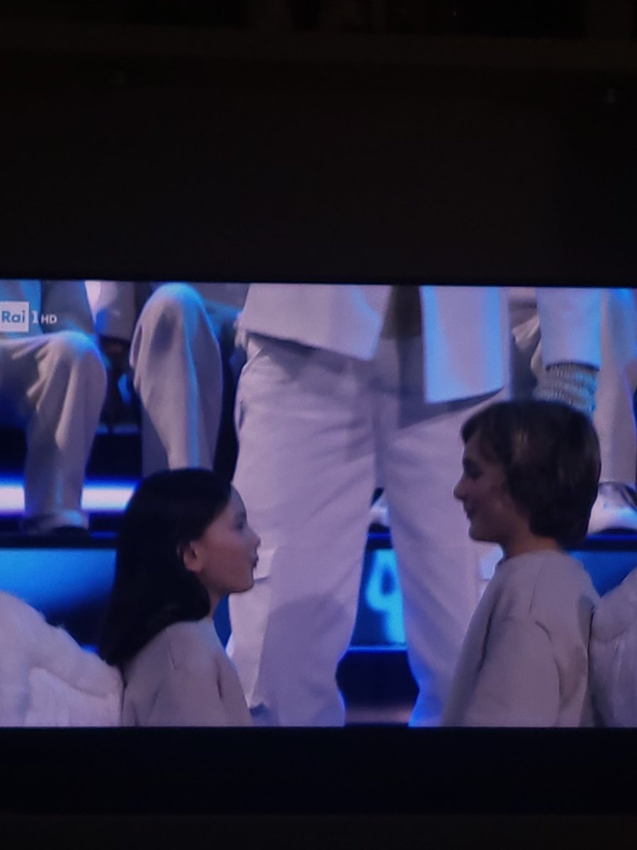 ireneluvsbot's tweet photo. questa canzone è troppo bellina🥹

#mrain #sanremo23 #Sanremo https://t.co/eY3jxXuPEg