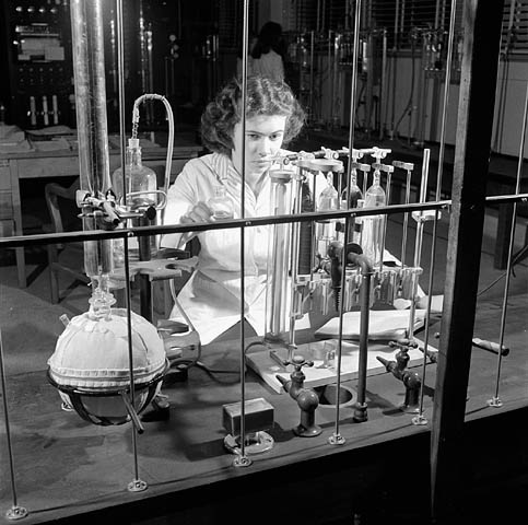 TheNordicModel's tweet photo. In 1942 the Canadian 🇨🇦 government founded the Polymer Corporation which produced synthetic rubber to replace the natural rubber which was in short supply during the war

It was a very innovative and profitable Crown Corporation 🍁 not just serving International security https://t.co/dJGSOE84E4