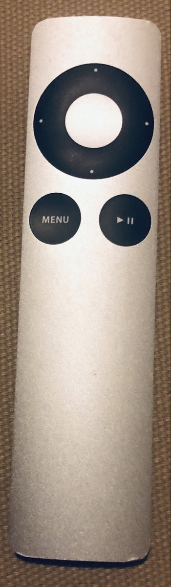 hectorn95's tweet photo. @iphoneros Utilizar el mando de aluminio de viejo de generación anterior https://t.co/APW3MGz8fo