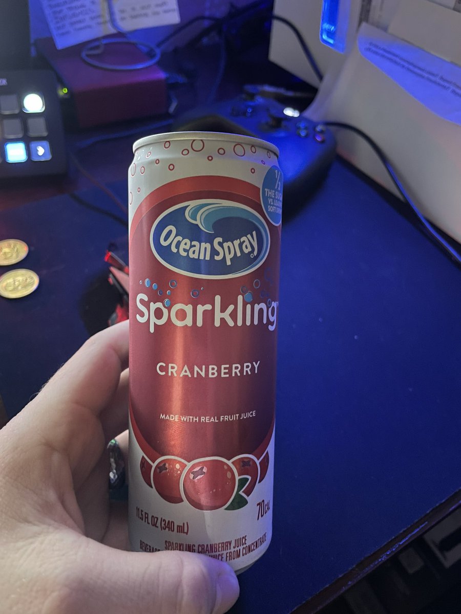 Jeffm_04's tweet photo. @OceanSprayInc I see your new beverage, now can we get the sparkling Cran-Grape back!!!! https://t.co/lTf0K1b5IZ