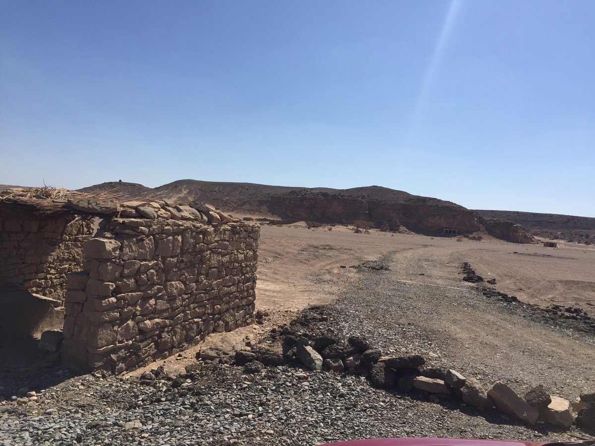 landoflove20's tweet photo. The dangers road in upper #Egypt goes to #Edfu - #MarsaAlam ,bumpy+Dirt+unpaved & full of illegal #Sundanese Gold miners,it took me(200 KM) Drive from #Luxor to king #Seti1 Chapel in Western Desert,the police checkpoint didn’t know that there’s Ancient site their (not open yet) https://t.co/T9b3wp5lZM