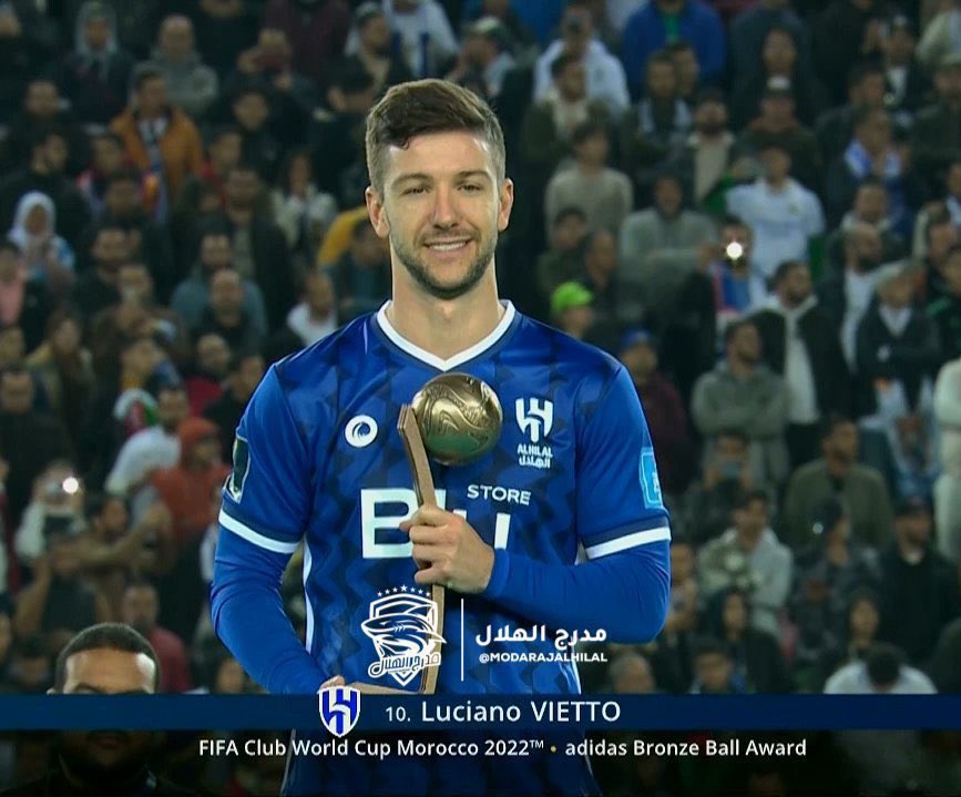3A33V's tweet photo. فخر 💙

#الهلال_ريال_مدريد https://t.co/Rz86uw1cMq