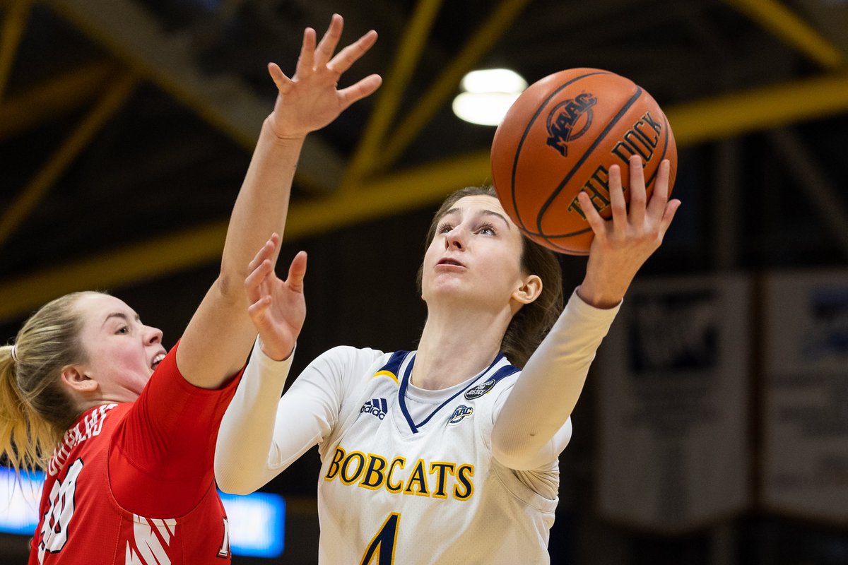 QU_WBB's tweet photo. We will remember the @labargegrace game 😻

Career-highs of 12 points, 7 rebounds and 3 steals for the sophomore in the win over Fairfield.

#FullSteamAhead🚂 https://t.co/gbbYw4zec8
