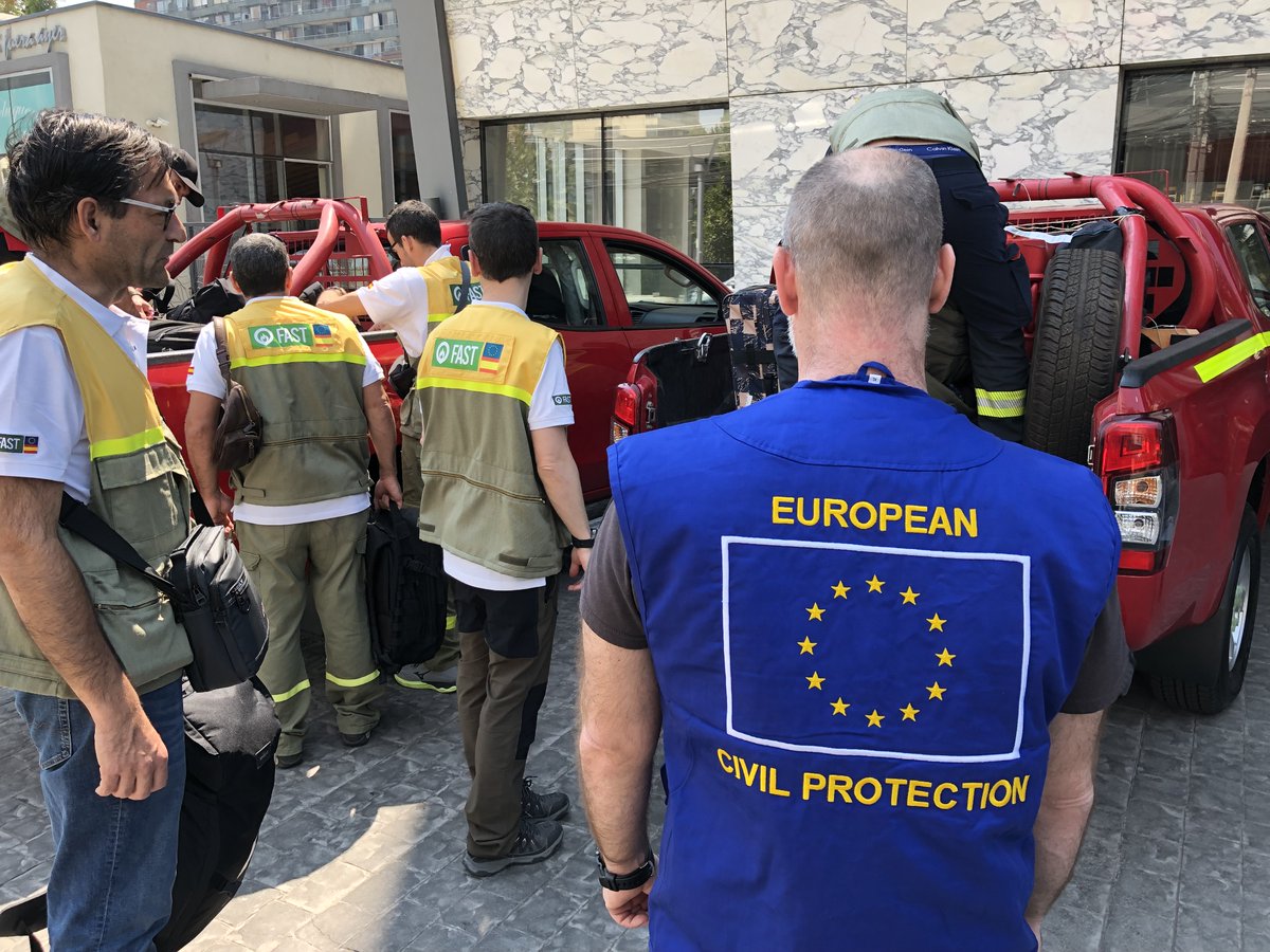 EU Humanitarian Aid | Latin America & Caribbean (@echo_latam) on Twitter photo Do you know what FAST means?
🔹Forest
🔹Fire
🔹Assessment
🔹Advisory 
 🔹Team
They scientifically analyse wildfires to assess their behavior, predict their evolution and select the best techniques to fight them. 
📸The 🇪🇸 FAST deployed in #Chile  via the #EUCivilProtection Do you know what FAST means?
🔹Forest
🔹Fire
🔹Assessment
🔹Advisory 
 🔹Team
They scientifically analyse wildfires to assess their behavior, predict their evolution and select the best techniques to fight them. 
📸The 🇪🇸 FAST deployed in #Chile  via the #EUCivilProtection