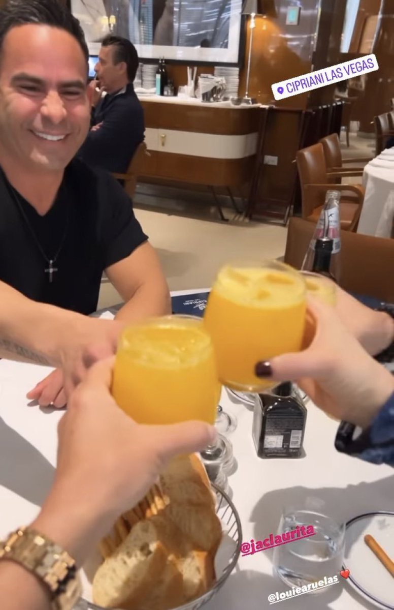 JustinPolls7's tweet photo. The Gorga’s and Teresa befriending each other’s enemies to spite one another is way I’ll never get over how amazing their feud is like these ppl want DEATH for one another😍😍 #rhonj https://t.co/UImbPhS07f