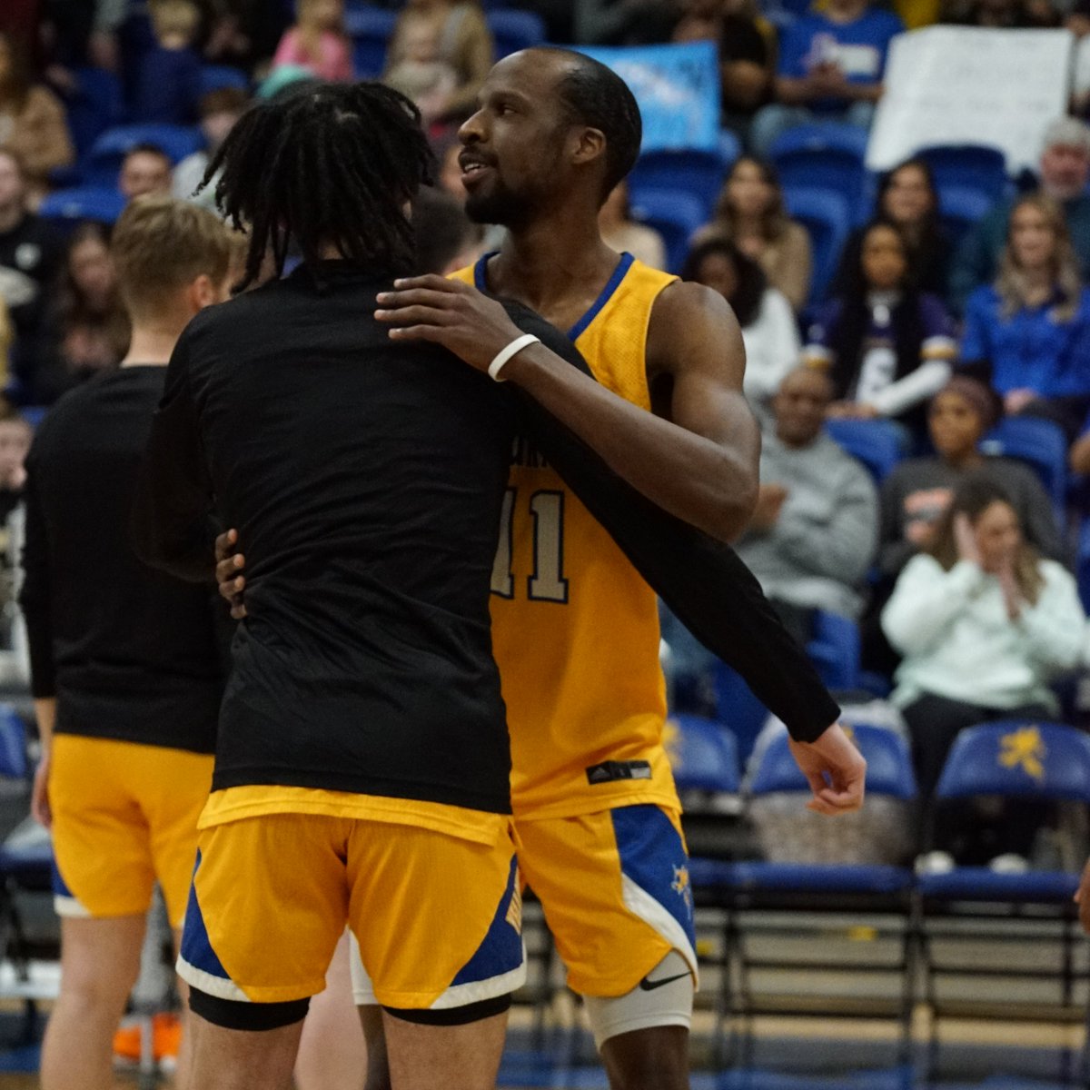 LETUMBB tweet picture