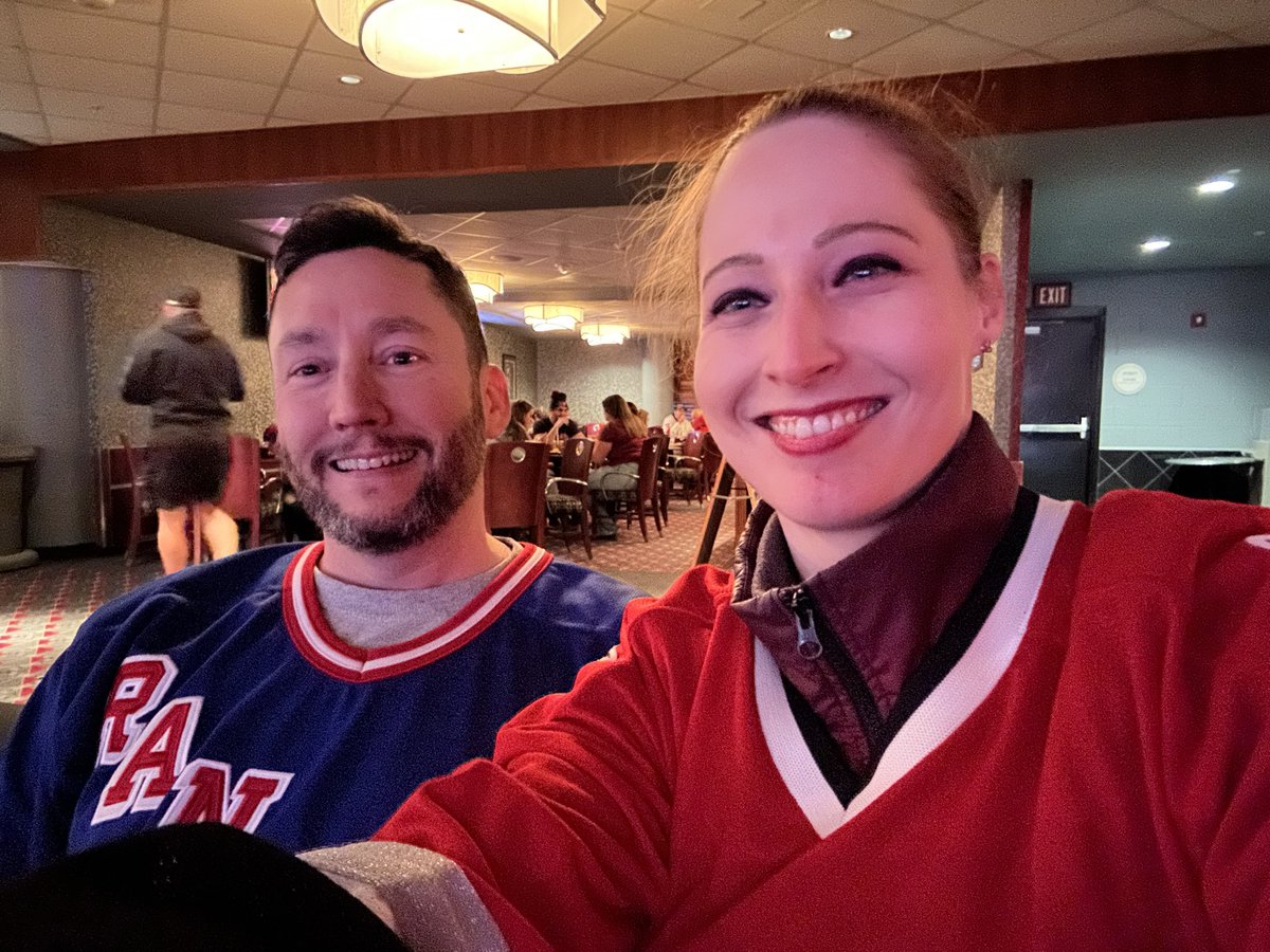 SonCommand's tweet image. #caniacsmiles @Canes #championsclub