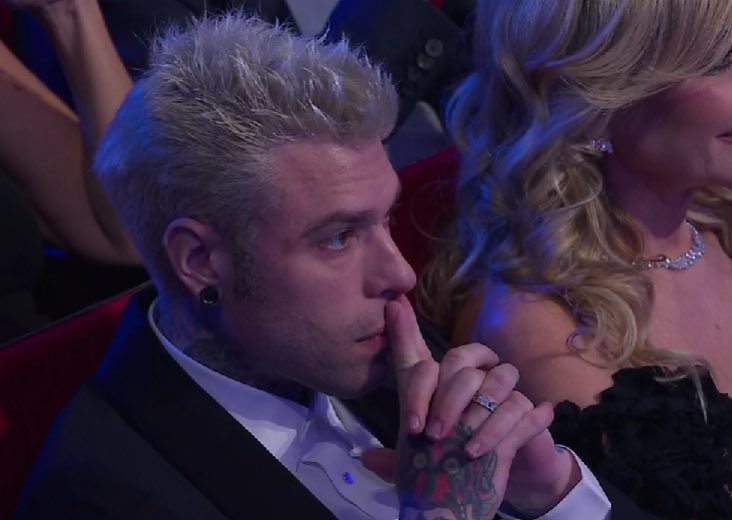 robertapierg's tweet photo. Fedez non ne può più 💀#Sanremo2023 https://t.co/qVoFnFBSiZ