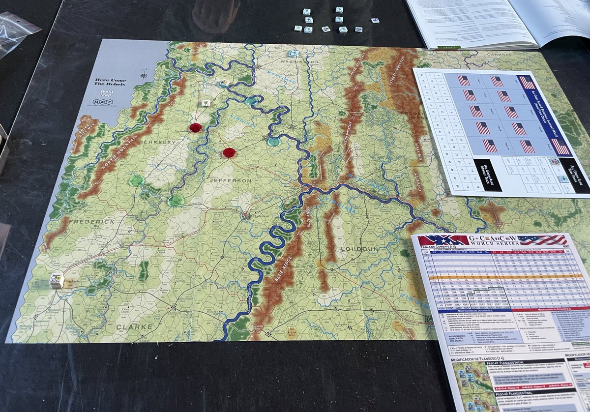 Winwly's tweet photo. Tarde muy productiva con @IvanRobla. #GCACW de @MultiManPub y el #TwilightStruggleRedSea de @gmtgames https://t.co/U2Tk8Ef8l6