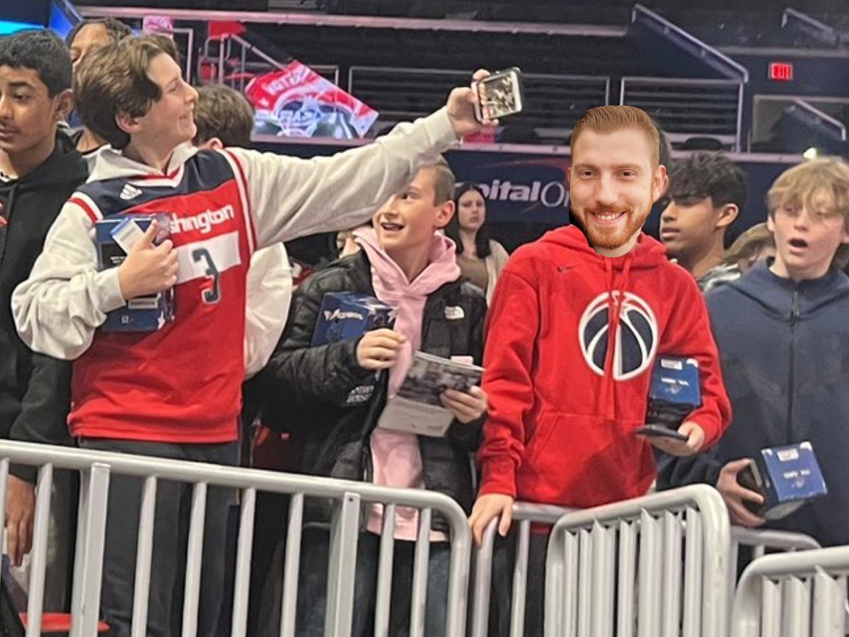Alex Golden on Twitter "Is that _Facci????"