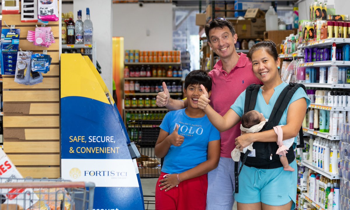 pelicanenergytc's tweet image. Last Saturday, around this time, our team members were outside Sunny Foods near Blue Hills roundabout, rolling out our new kiosk. Kiosk users can win a 60-second grocery shopping spree and smart home gadgets. #flashbacksaturday #FortisTCI #kiosk #service #transformation