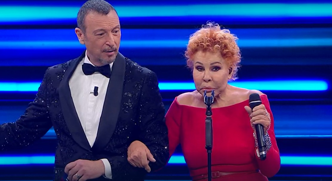 _the_jackal's tweet photo. La Vanoni a 89 anni sul palco dell'Ariston ed è comunque più lucida di noi adesso

#Sanremo2023 https://t.co/KPAoPHcceC