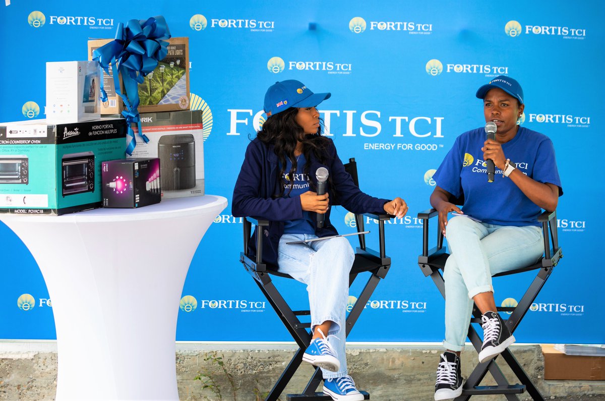 pelicanenergytc's tweet image. Last Saturday, around this time, our team members were outside Sunny Foods near Blue Hills roundabout, rolling out our new kiosk. Kiosk users can win a 60-second grocery shopping spree and smart home gadgets. #flashbacksaturday #FortisTCI #kiosk #service #transformation