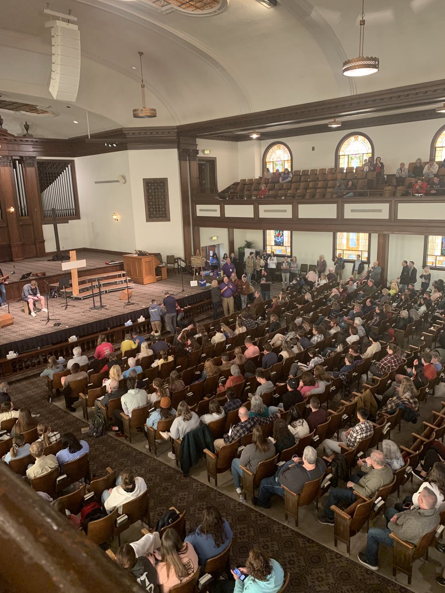 DangerNeel's tweet photo. Drove down to wilmore to take part in the #asburyrevival Great to see friends, be back on campus of @AsburySeminary but the greatest is to join with others from all over praying, praising, and worshiping Jesus. https://t.co/lVRY8iyzE1