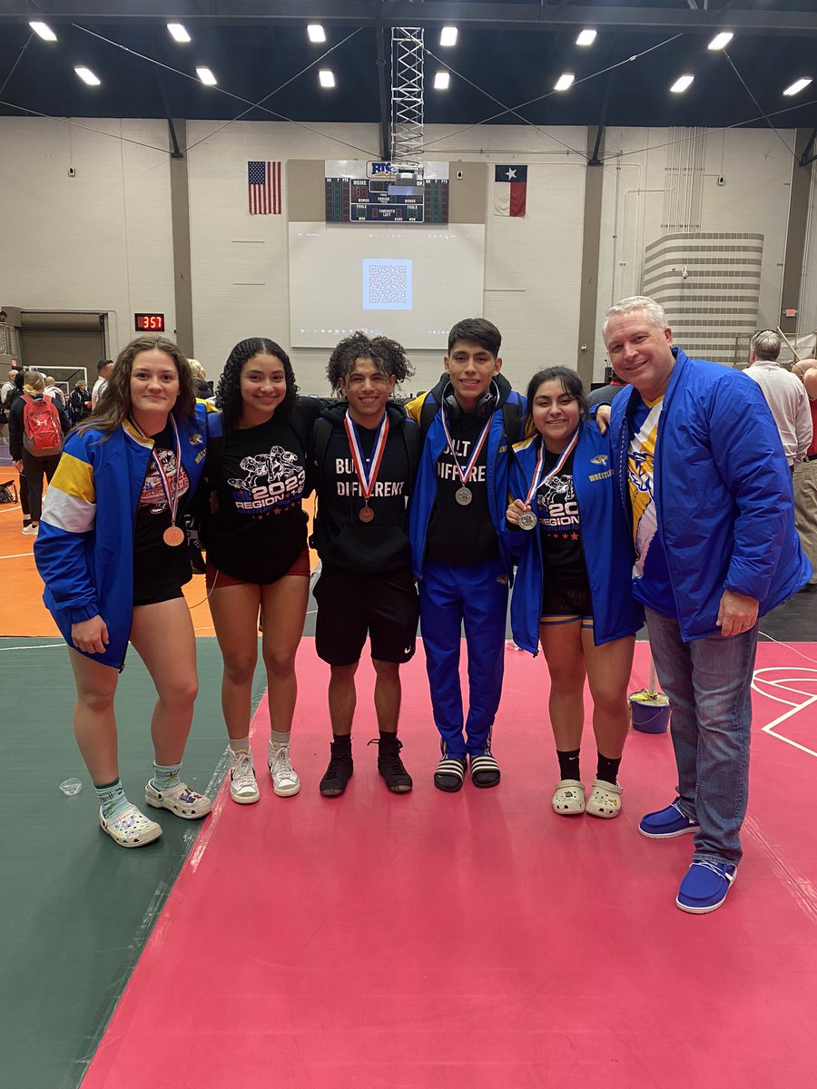 FrenshipW's tweet photo. next stop..STATE BABY! Your Tiger Wrestling team had a great weekend at Haltom. Advancing to state: Audrey Lockhart- 1st place (2 time), Vincent Sandoval- 2nd place, LeeAna Trevino- 2nd place, Vincent Garcia- 4th place, and Alternate Kayden Johnson. We’ll see y’all in Houston! https://t.co/WNS13m24Mx