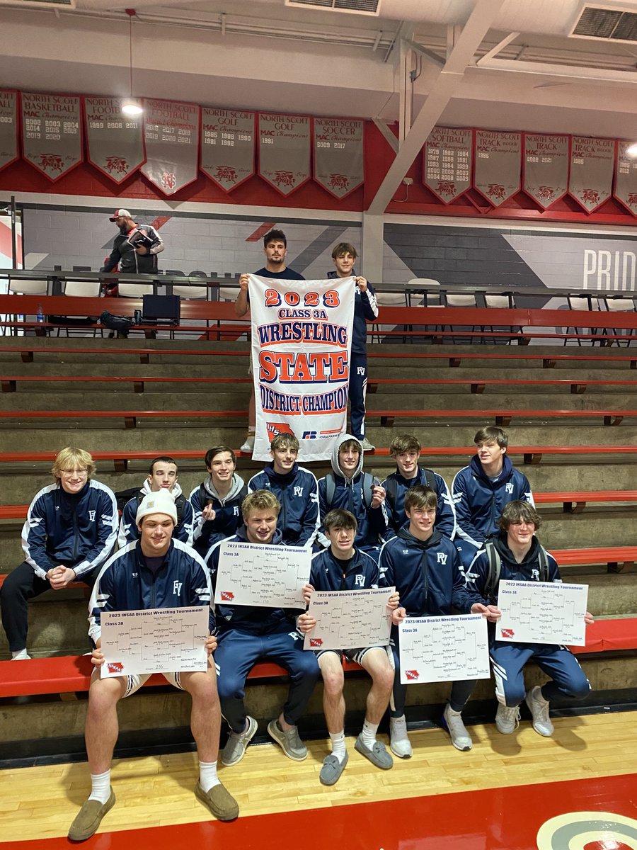 pleasvalwrestle's tweet photo. State District Champions with a school record 10 wrestlers qualifying for Individual State! https://t.co/3CkpDekO2k