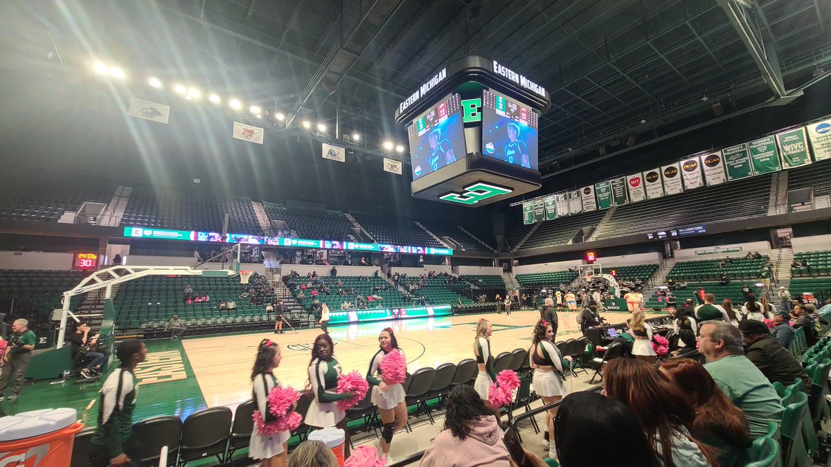 ActionWearOrtho's tweet photo. Excited to support one of our top custom foot orthotics customers @EMUAthletics and @EMUSportsMed.  

Good luck @EMUWBB vs @WMU_WBB &amp; @EMU_MBB vs @Toledo_MBB #GoEagles 

Boost comfort and performance with Action Wear Orthotics custom foot orthotics. 

https://t.co/TOvaYt3OwK. https://t.co/j9ivfUoGWt
