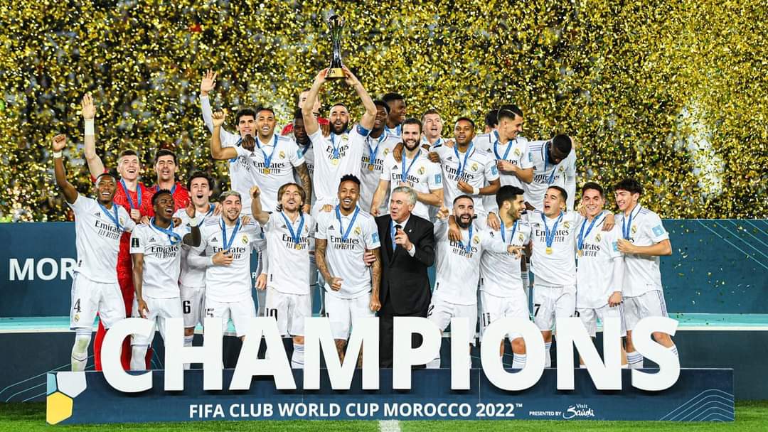 20a_s's tweet photo. ريال مدريد بطلًا لكأس العالم للأندية للمرة الخامسة في تاريخه 🏆🏆🏆🏆🏆

أول ألقاب الموسم واللقب رقم 100 في تاريخ الميرينجي 💪🤍💙

#نهائي_كأس_العالم_الأندية 
#ريال_مدريد 
#هلا_مدريد 
#الريال_مدريد https://t.co/Mdt2T7DauC
