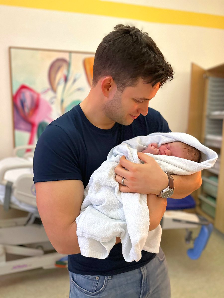 Carlos Yllobre tweet media