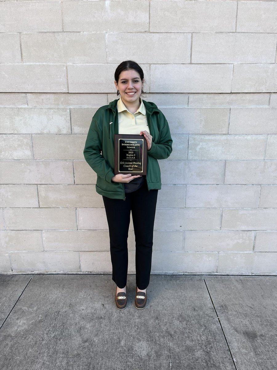 Congratulations to Coach Karina Quiros for Region 2-5A Assistant Coach of the Year.