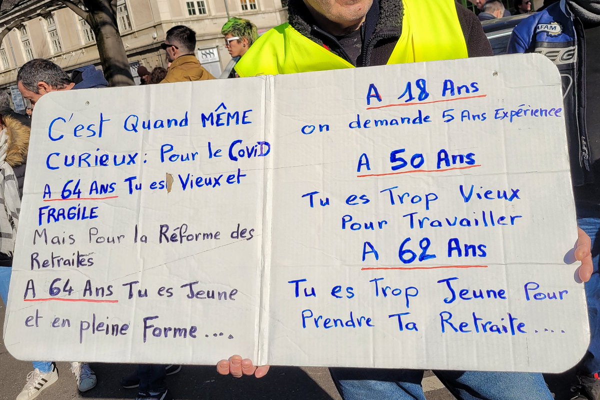 Vu dans la manif à Lyon : clair, net, précis.

#NonALaReformeDesRetraites
#64ansCestNon 
#manifestation11fevrier 
#Manif11fevrier 
#ReformeDesRetraites