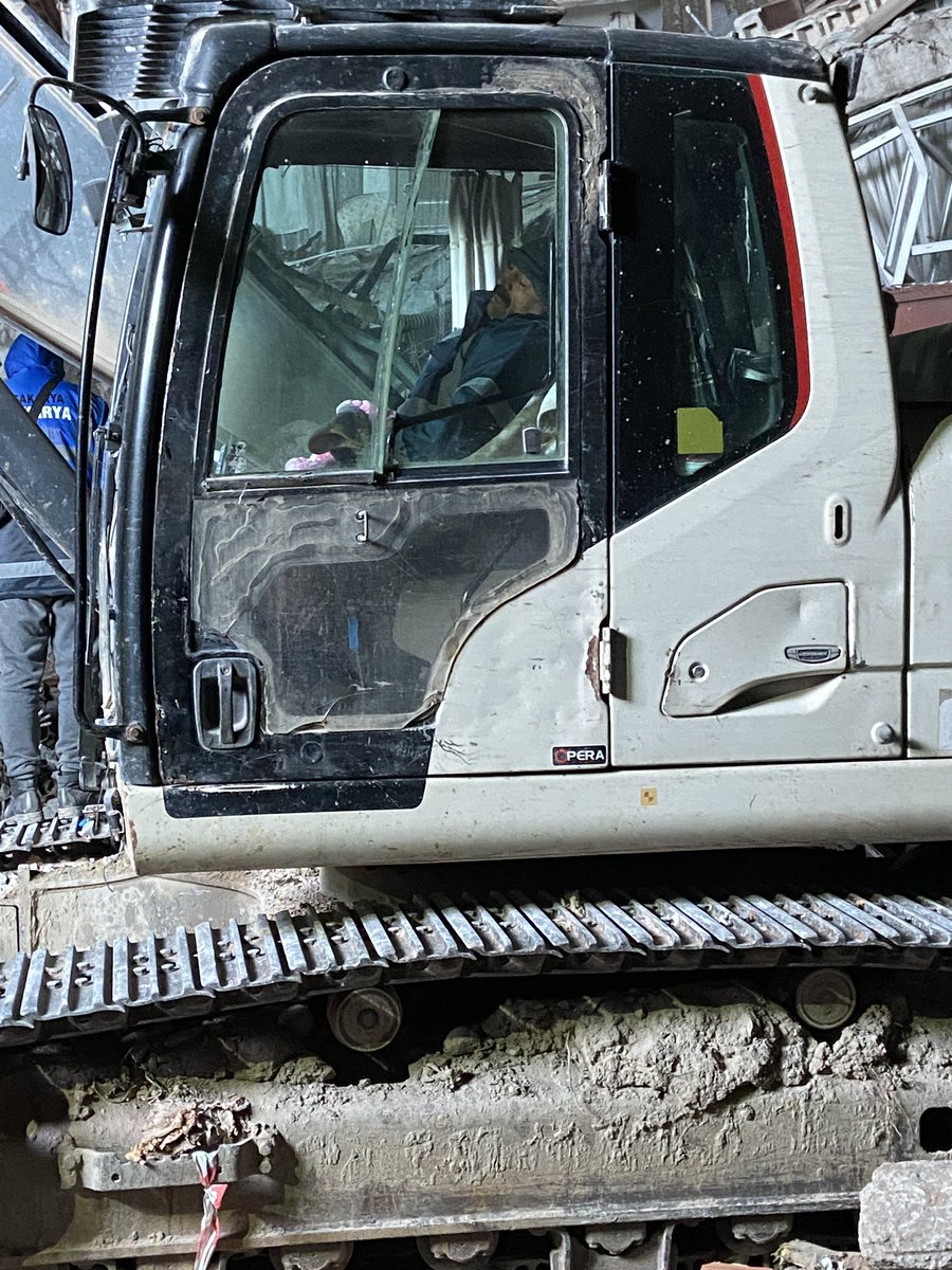 Na dagen dag en nacht werken moet je soms slapen.