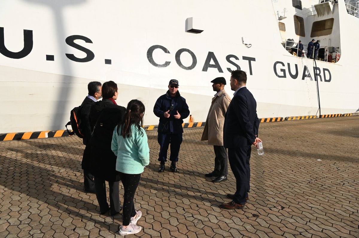 USCGPACAREA's tweet photo. Chuka Asike, Principal Officer at U.S. Consulate Fukuoka, and his staff welcomed @USCG Cutter Kimball to Kagoshima, Japan! Capt. D’Arcy discussed the significance of the visit to conduct joint training &amp; exchanges with the @JCG_koho and our commitment to a #freeandopenindopacific https://t.co/5qhMj9pIg2
