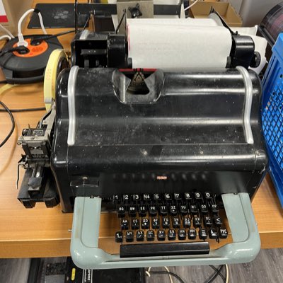 telex271 tweet media