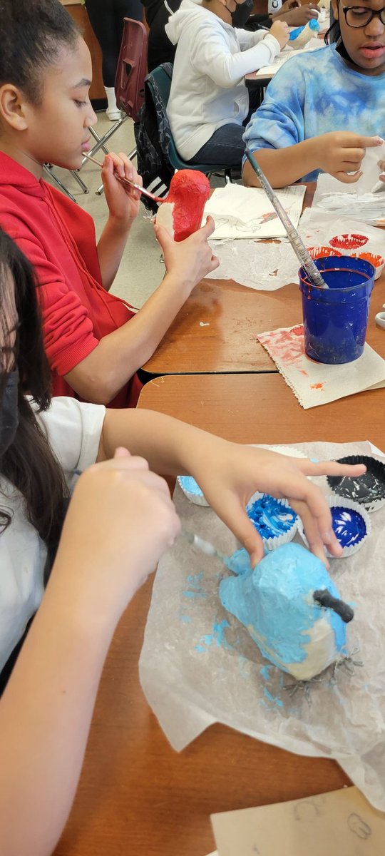 nrjhart's tweet photo. Art 1 in the painting phase of their papier mache birds! Fun times in Art...#ALLIN https://t.co/CsDceJVAyf