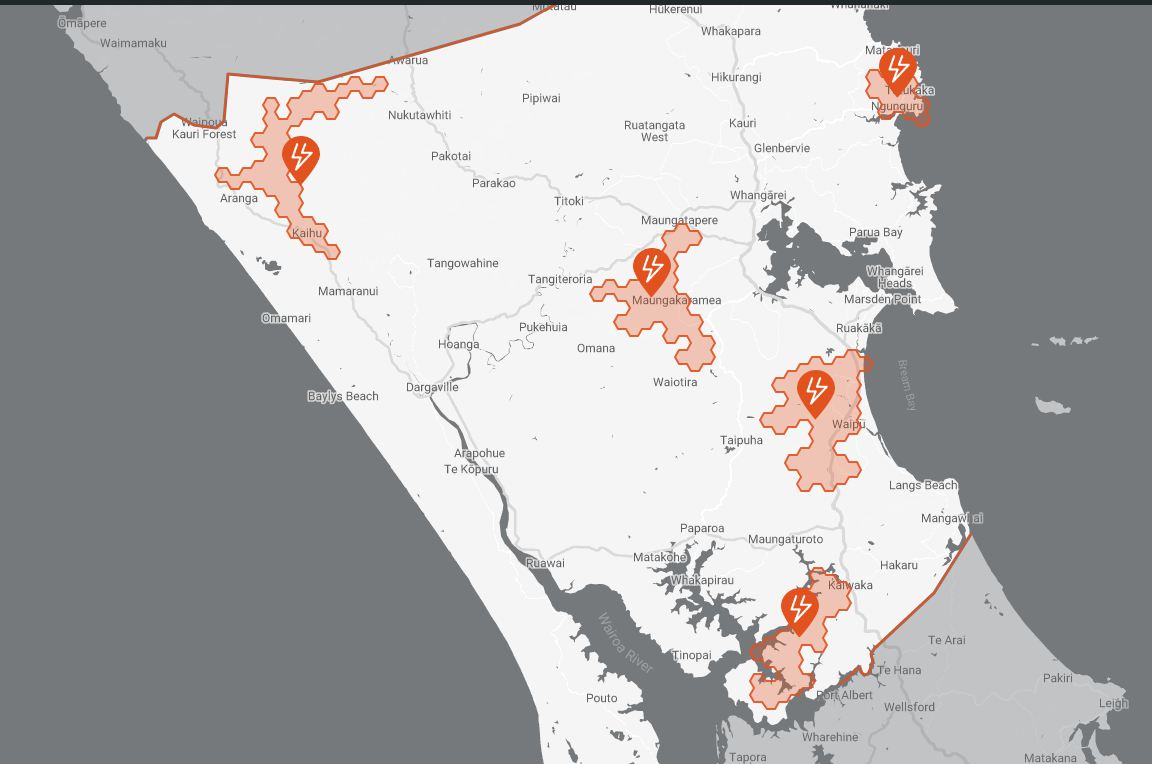 Cyclone Gabrielle is making her presence felt. We have several outages across the network this morning. ⚡️

Our crews are out there making things safe, assessing damage, and working to restore power.

Our website has up-to-date information on all outages: northpower.com/electricity/cu…