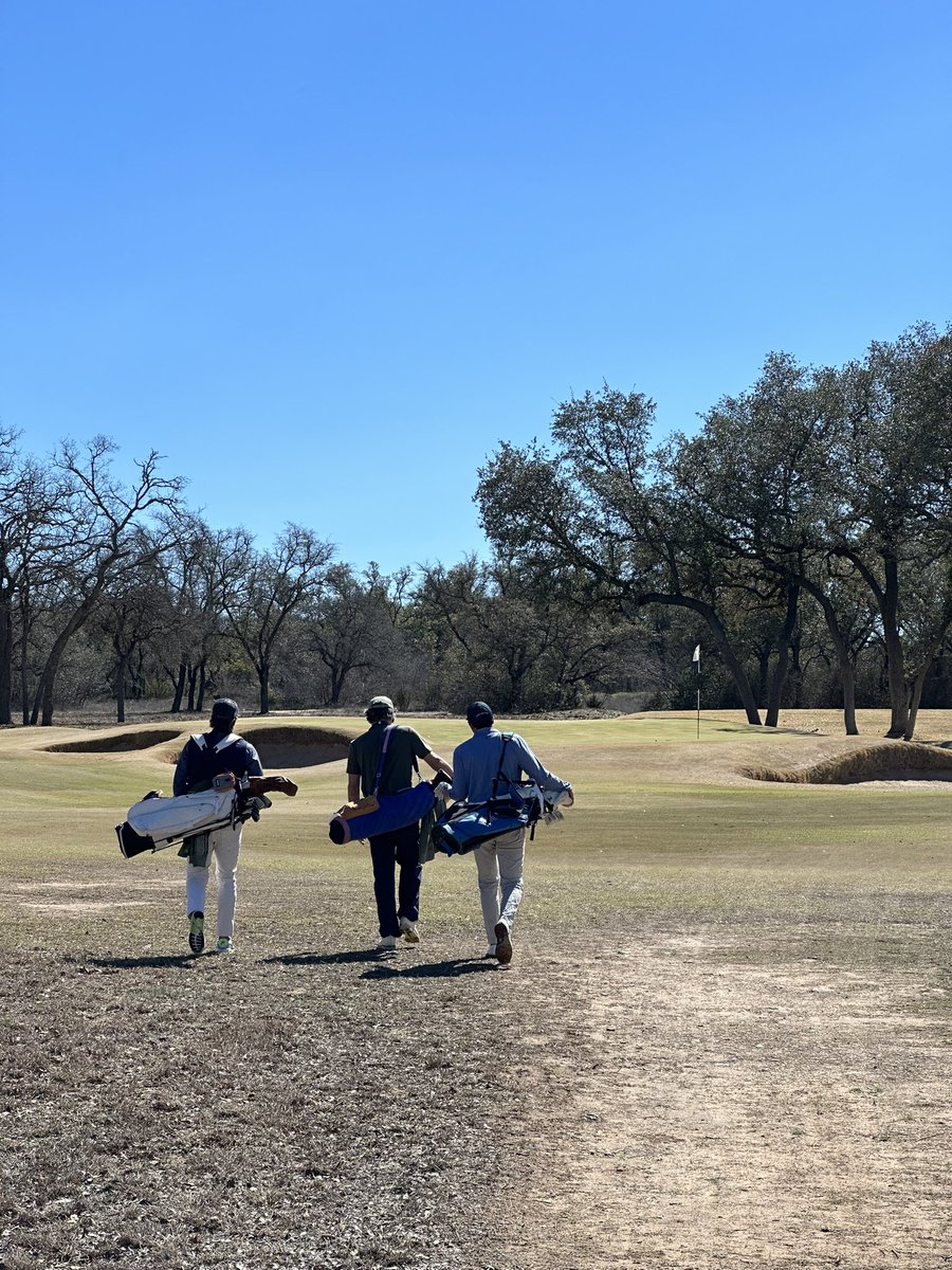 JasonStoddard's tweet photo. God made Saturday for the boys @randomgolfclub ! 
#whyaustin #austingolf https://t.co/Mo4YNJbrGB