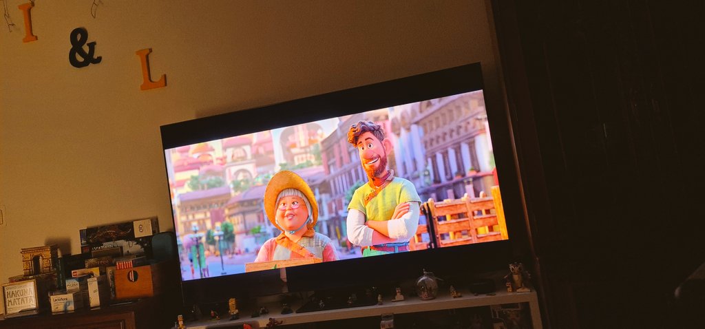 Ivivlogs_'s tweet image. Noche de #MundoExtraño #DisneyPlus @DisneyPlusES 😍