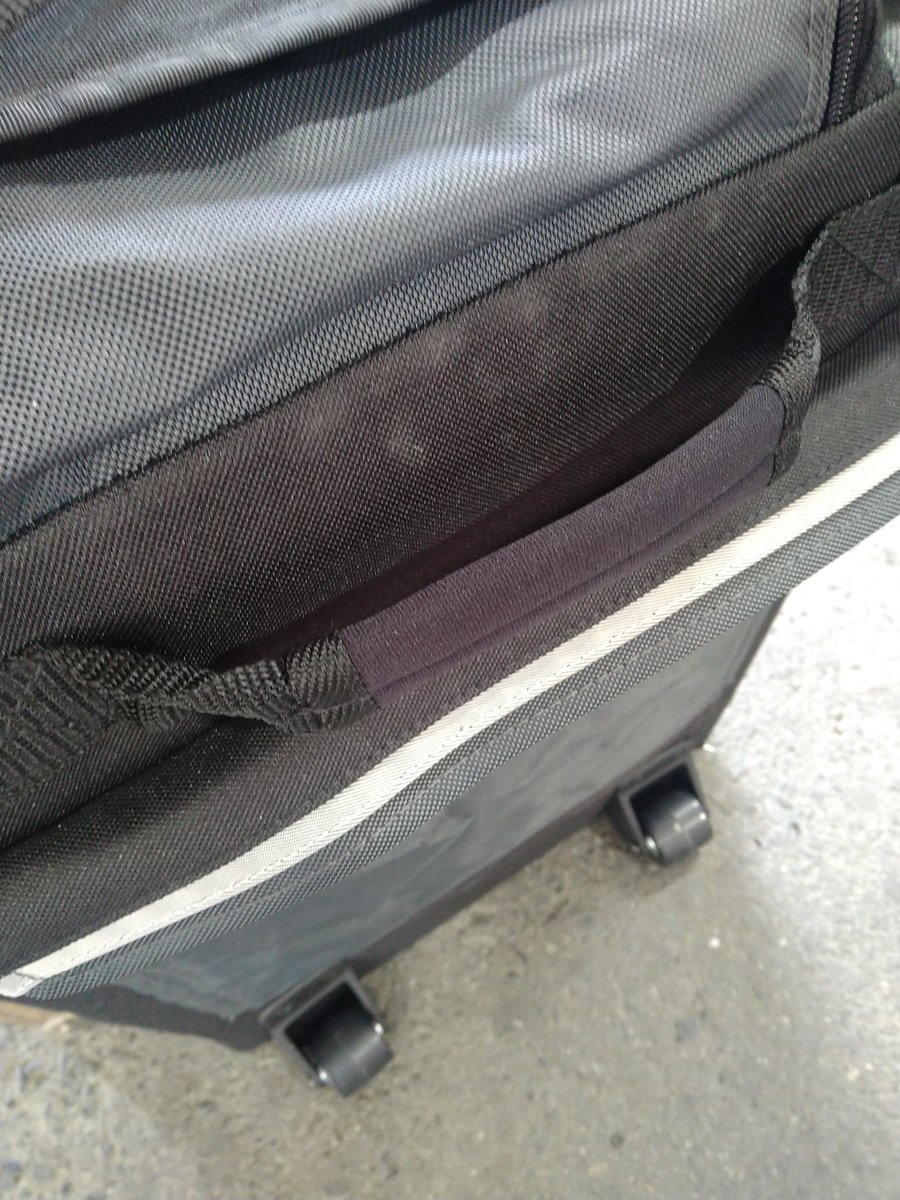 Koo35822397's tweet image. 朝サイドに持つ所があることに気がついた😊
#RicksideDesign