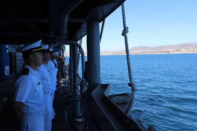 Hola, Mexico! 👋 🇲🇽 

#USSLakeChamplain (CG 57) arrived in Cabo San Lucas, Mexico for a scheduled port visit.