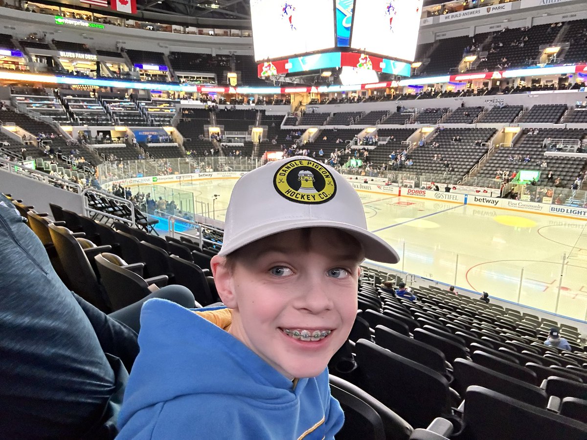 scham00's tweet photo. Had his own game this afternoon, but now it’s time to watch the big boys. @StLouisBlues https://t.co/M8so4z1AMj