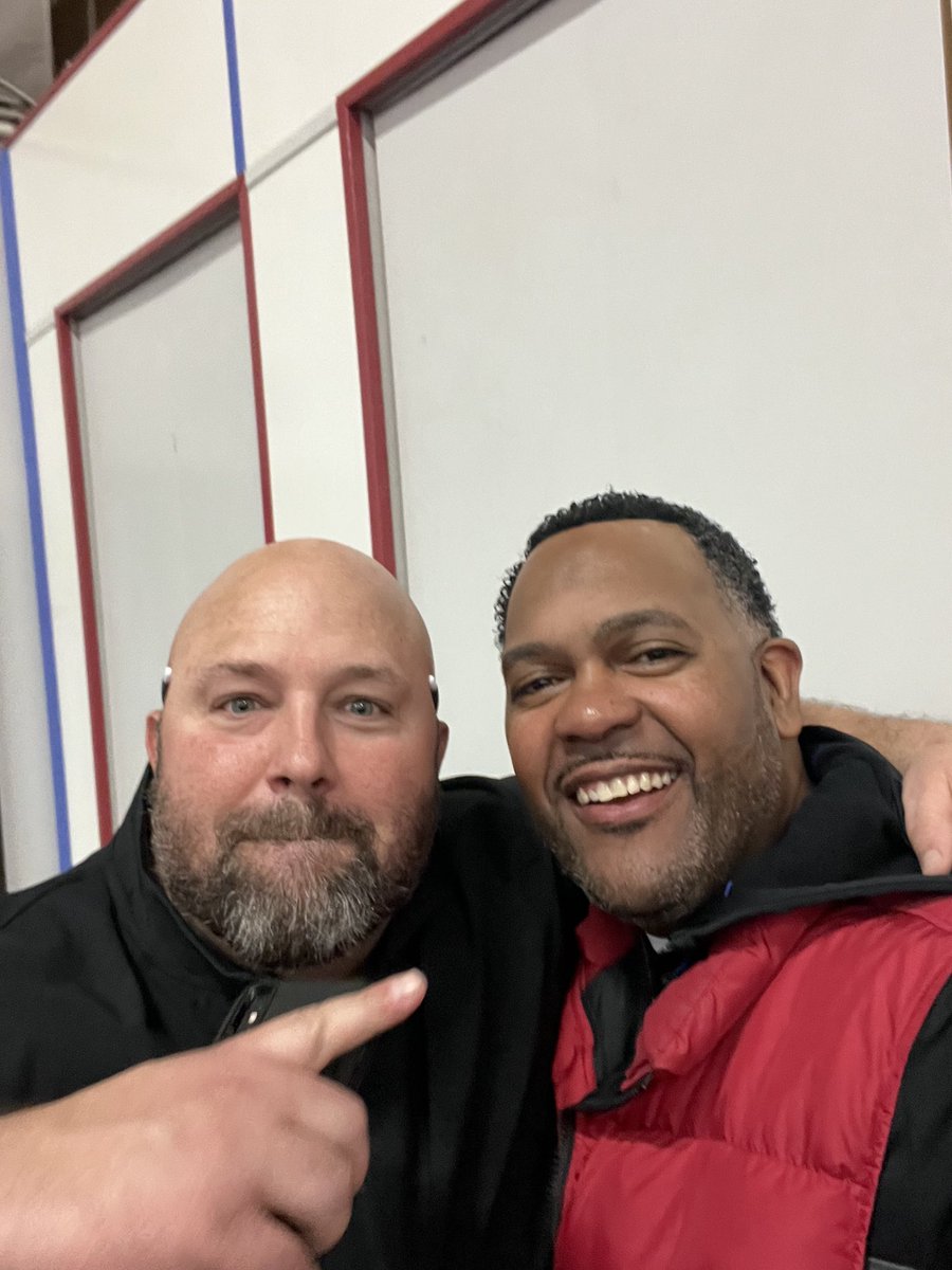 MonteSparkman's tweet photo. When you run into an old college teammate at your daughter’s volleyball tournament. @BakerU_Football @BakerUniversity #BUDNA @RSFootballHC @coachcodutti @CoachJBMiller @KBolton_18 https://t.co/FvQdrzKygt