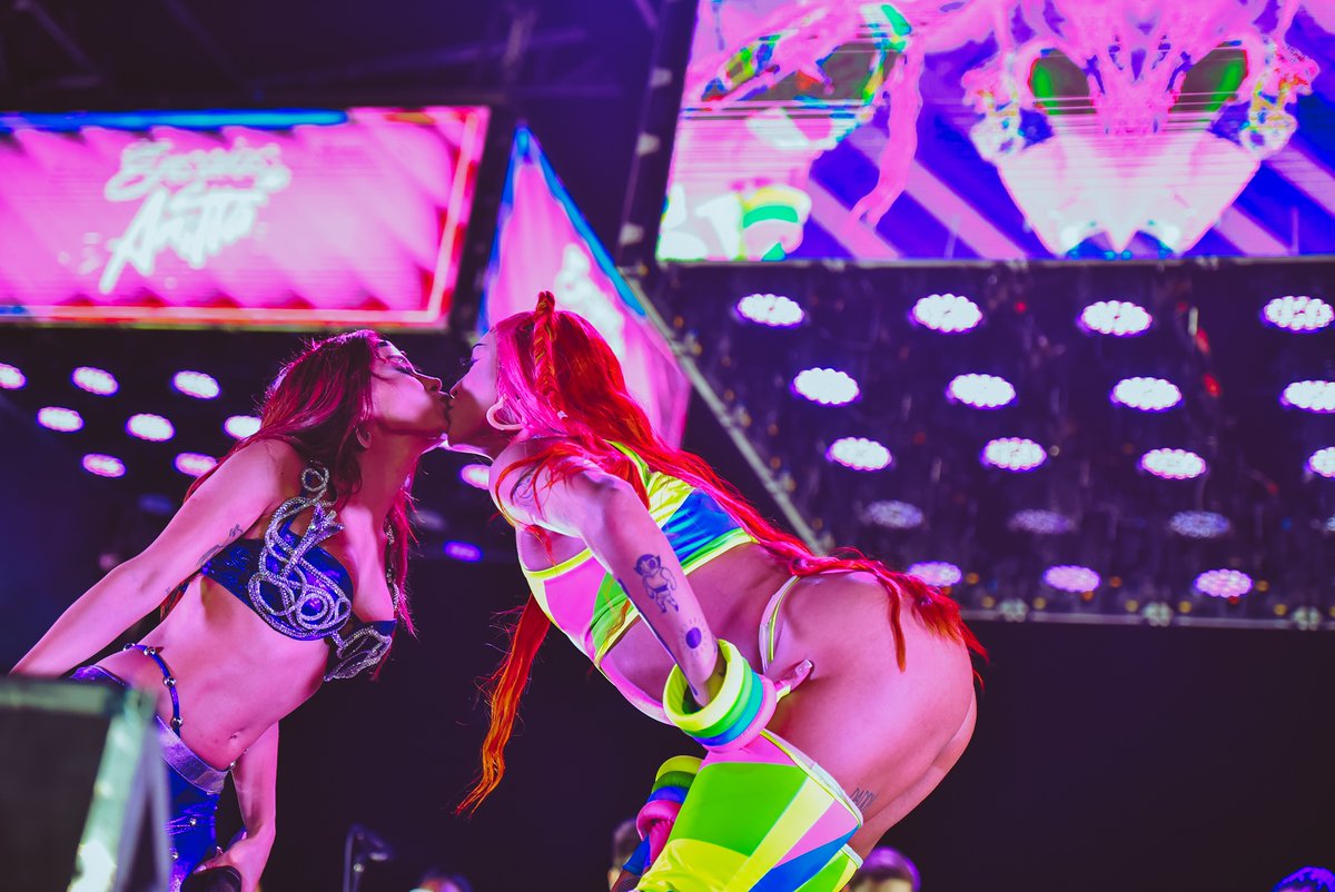 agenciainhaus's tweet image. Ativando o #ModoTurbo com essa participação da @PablloVittar nos #EnsaiosdaAnitta.