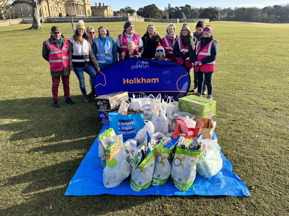 Thank you thank you thank you <a href="/parkrunUK/">parkrun UK</a> <a href="/HolkhamEstate/">Holkham</a> family for your generosity today. Those most in need in Wells and Fakenham will benefit from your #foodbankrun kindness. #ifeveryonehelpsalittleweallbenefitalot
