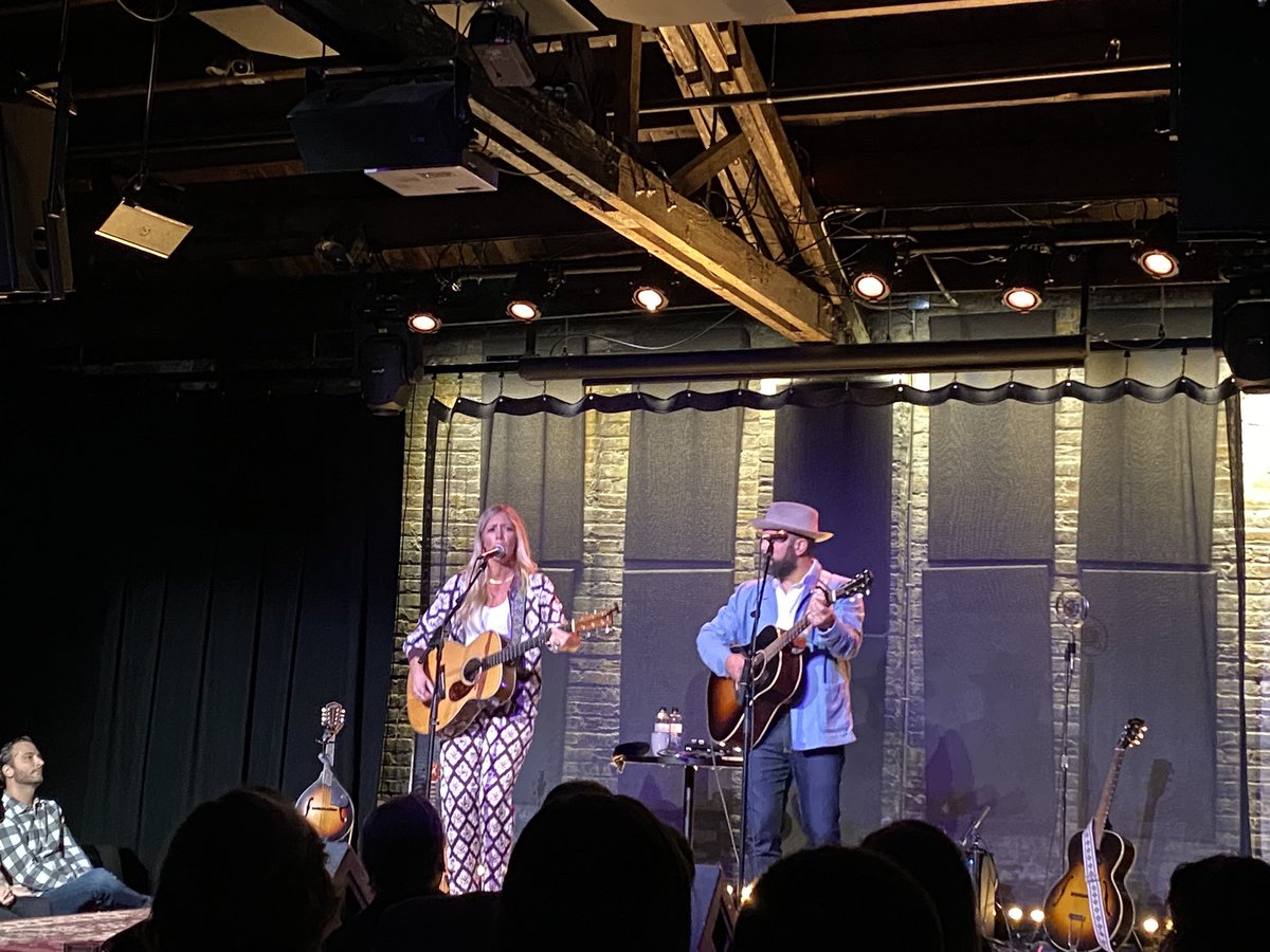 kmbranni's tweet photo. At @evanstonspace again tonight. @drewholcomb &amp; @ellieholcomb were so damn good, we had to see them again! https://t.co/m9XJMmVHv8