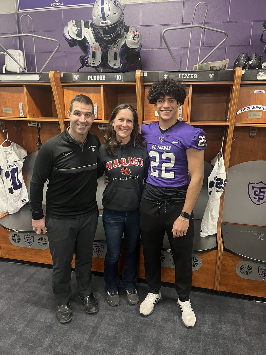 Thank you <a href="/UST_Football/">St. Thomas Football</a> for the junior day invite! I had a great time meeting all the coaches and touring the campus. @Coach_WatkinsST <a href="/Coach_Caruso/">Coach Glenn Caruso</a> <a href="/RedHawkFB/">Marist Football</a> <a href="/EDGYTIM/">Timothy “EDGYTIM” OHalloran</a> @Rivals_Clint <a href="/DeepDishFB/">DEEP DISH FOOTBALL</a> <a href="/LemmingReport/">Tom Lemming</a> <a href="/AllenTrieu/">Allen Trieu</a> <a href="/Coach_Cicero/">Coach Cicero</a>